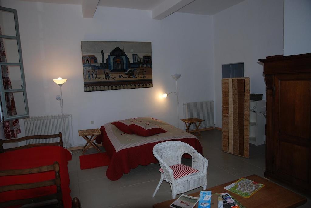 Le Richelieu Bed & Breakfast Uzes Exterior photo